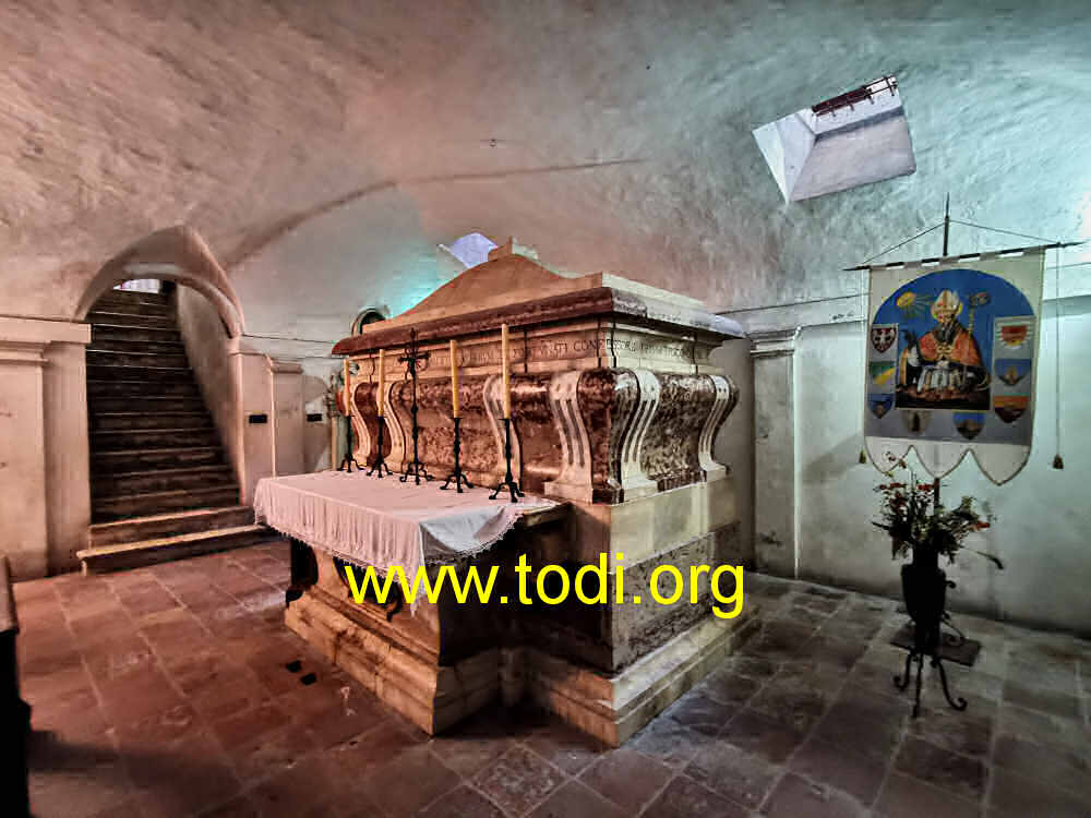 Tomba di San Fortunato